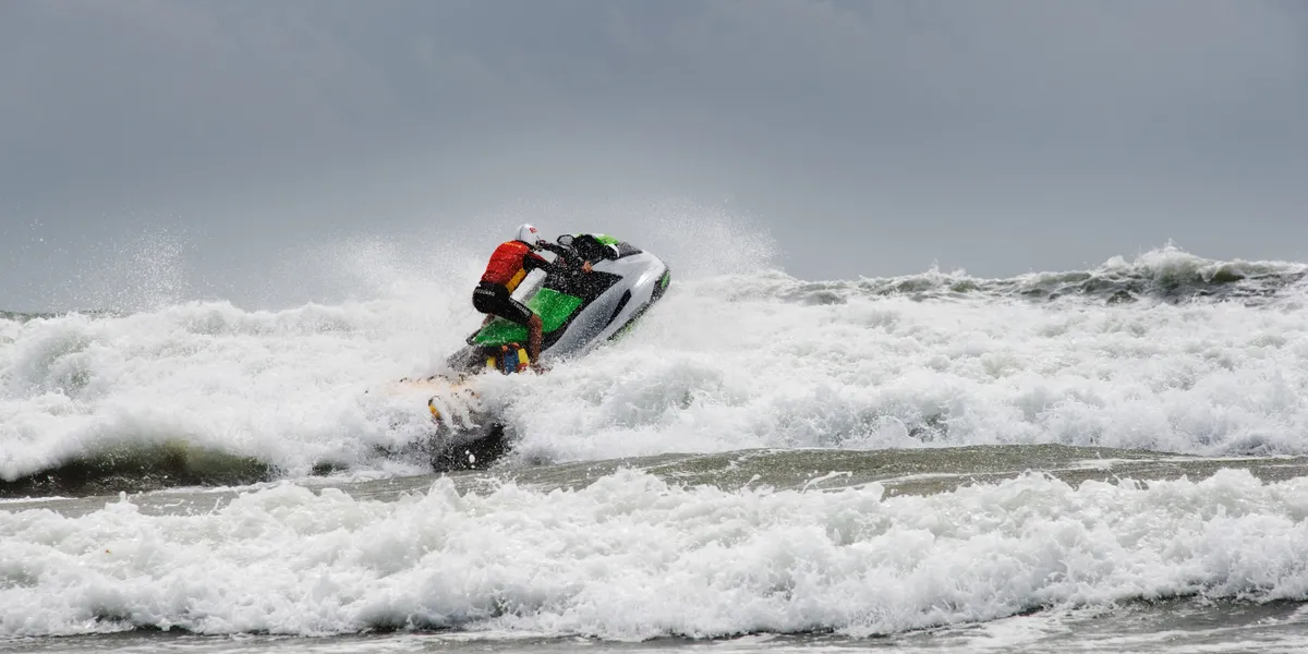 Pembrokeshire news: Major beach rescue operation launched at UK beach to save father and son swept out by rip current