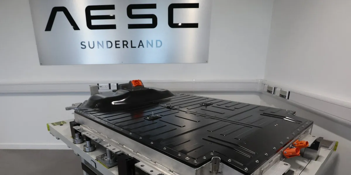Labour issued warning over future of UK’s ยฃ7billion electric car battery industry