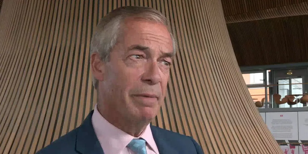 Nigel Farage issues stark Chagos warning to Andy Burnham ahead of Donald Trump meeting: ‘Can’t go ahead!’