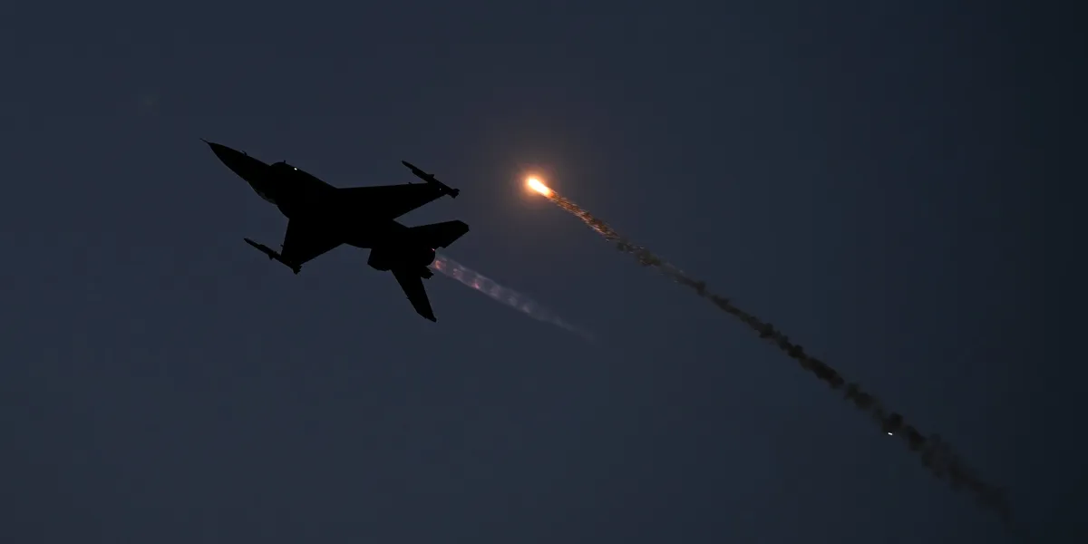 Nato scrambles fighter jets after drone breaches Lithuanian airspace as residents sent emergency alert
