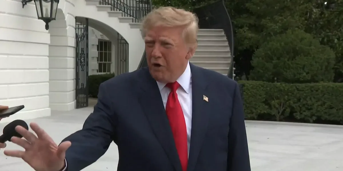 Donald Trump calls for Ukraine to ‘get a new President’ as clash with Volodymyr Zelensky intensifies following Vladimir Putin diesel deal